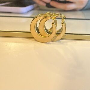 Chic Gold-Tone Hoop Earrings